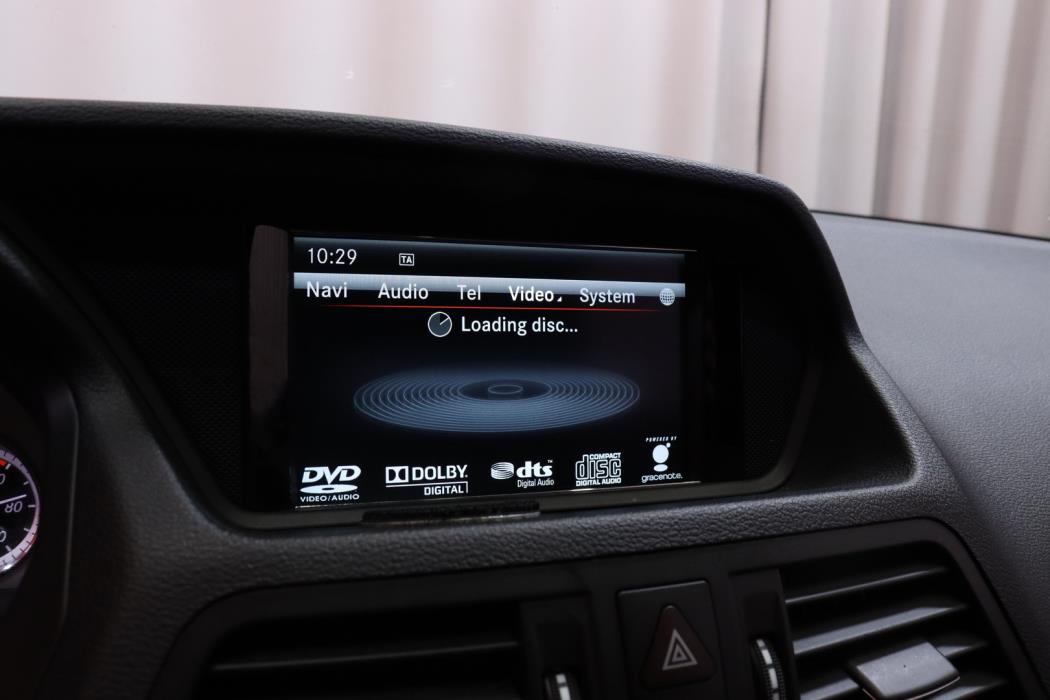 MERCEDES-BENZ E 2012
