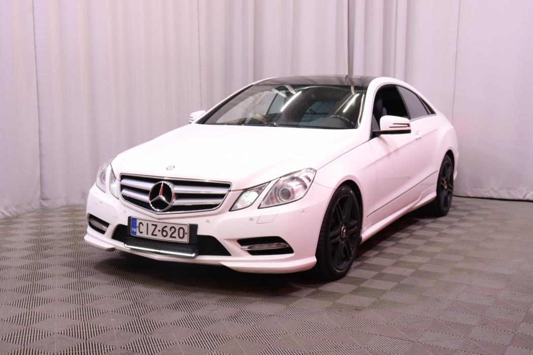 MERCEDES-BENZ E 2012