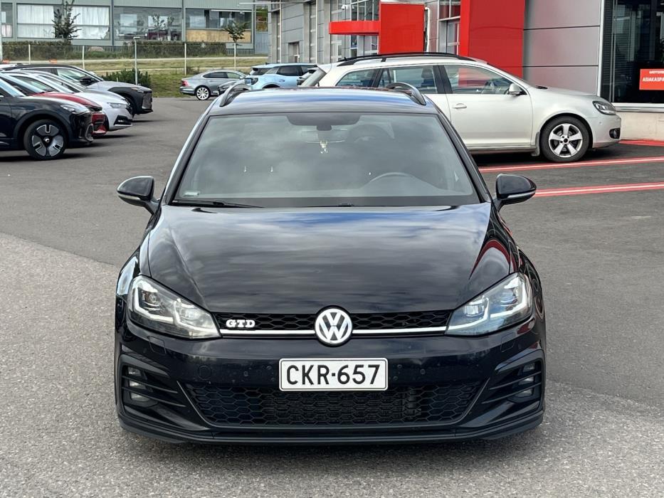 VOLKSWAGEN Golf 2017