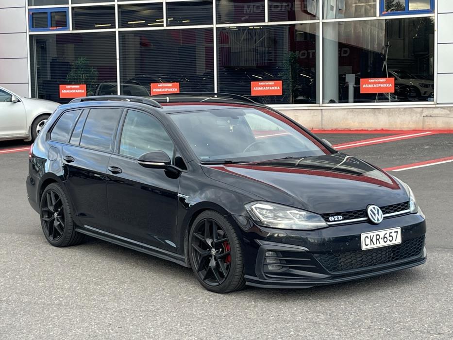 VOLKSWAGEN Golf 2017