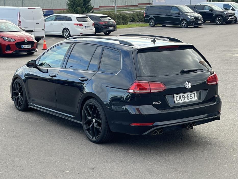 VOLKSWAGEN Golf 2017