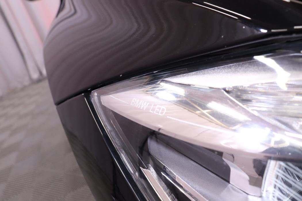 BMW 318 2018