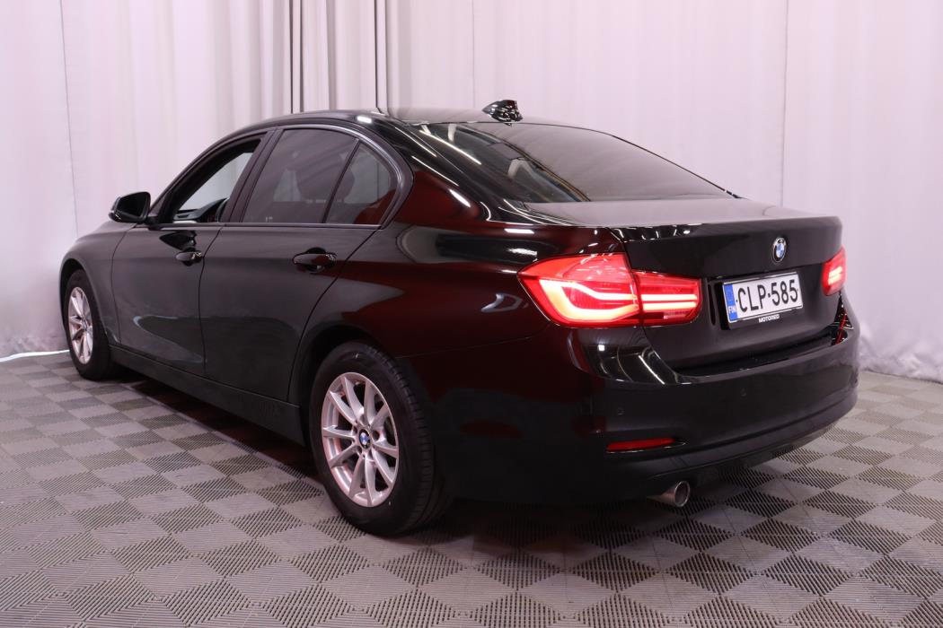 BMW 318 2018