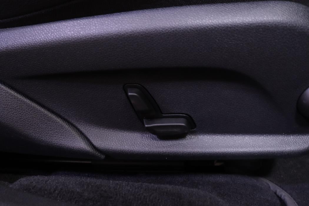 MERCEDES-BENZ E 2019
