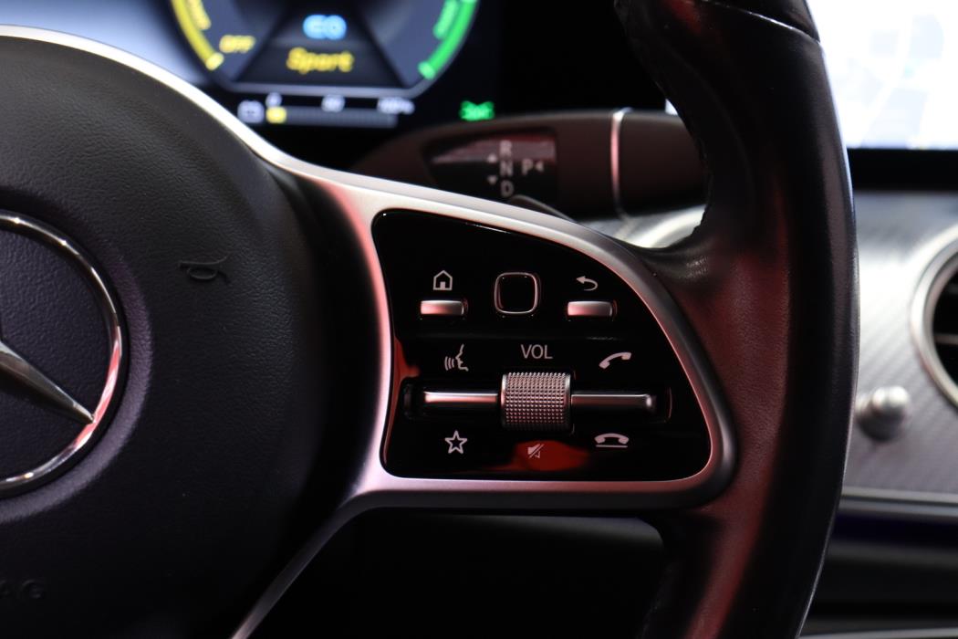 MERCEDES-BENZ E 2019