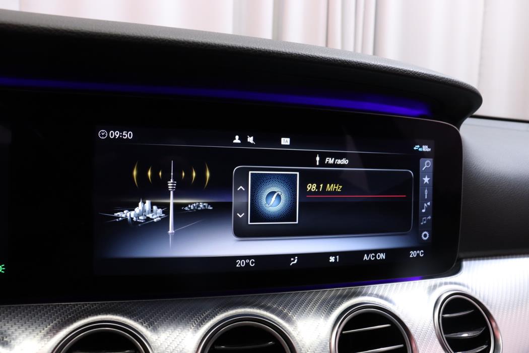 MERCEDES-BENZ E 2019
