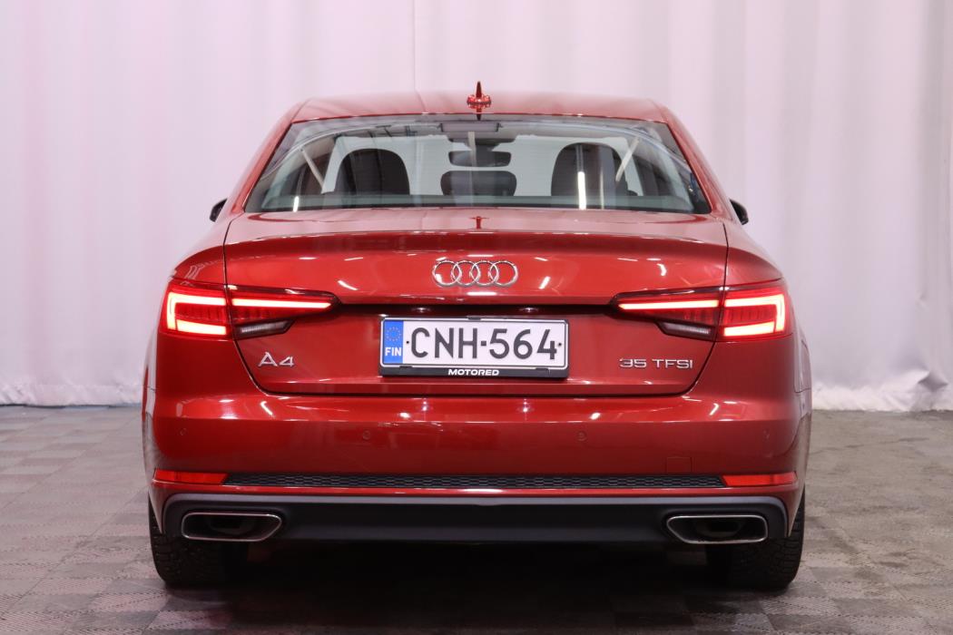 AUDI A4 2019