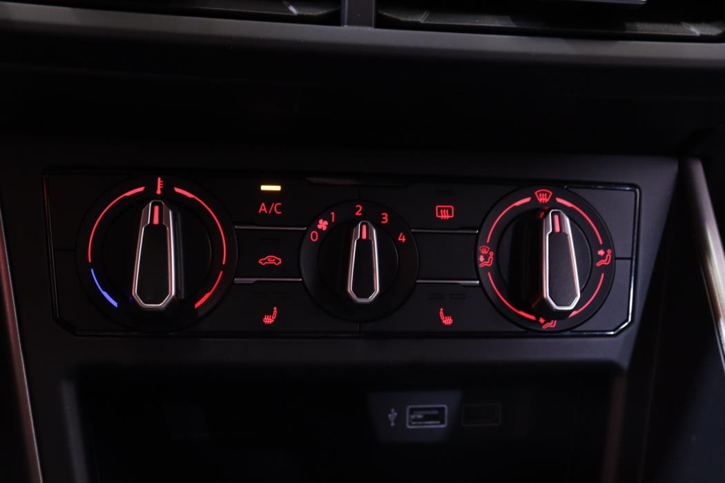 VOLKSWAGEN Polo 2019