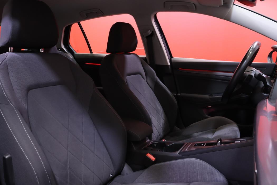 VOLKSWAGEN Golf 2020