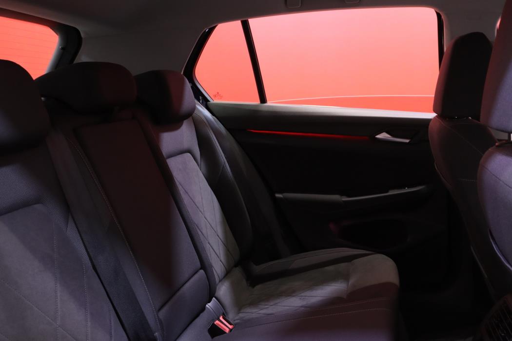 VOLKSWAGEN Golf 2020