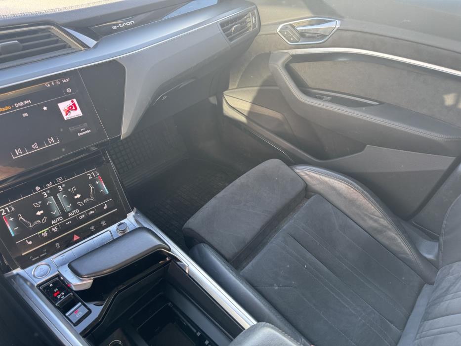 AUDI e-tron 2020