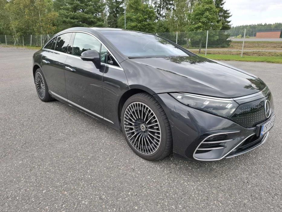 MERCEDES-BENZ EQS 2023