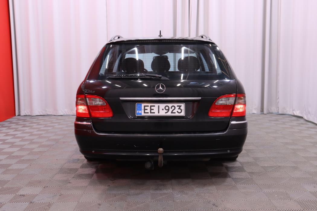 MERCEDES-BENZ E 2009