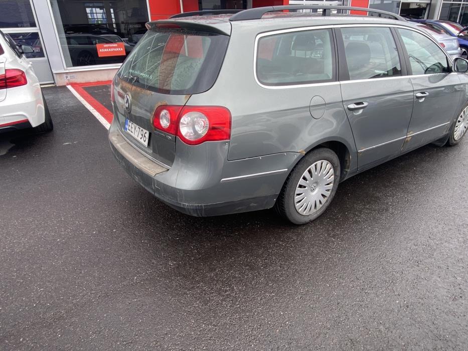 VOLKSWAGEN Passat 2009