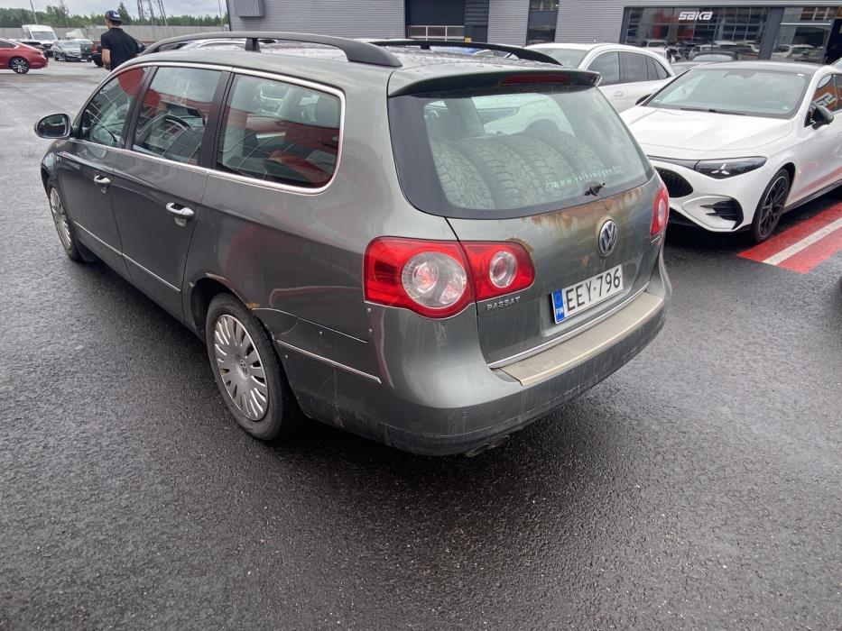 VOLKSWAGEN Passat 2009