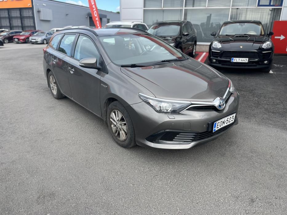 TOYOTA Auris 2017