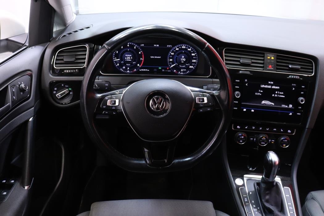VOLKSWAGEN Golf 2017