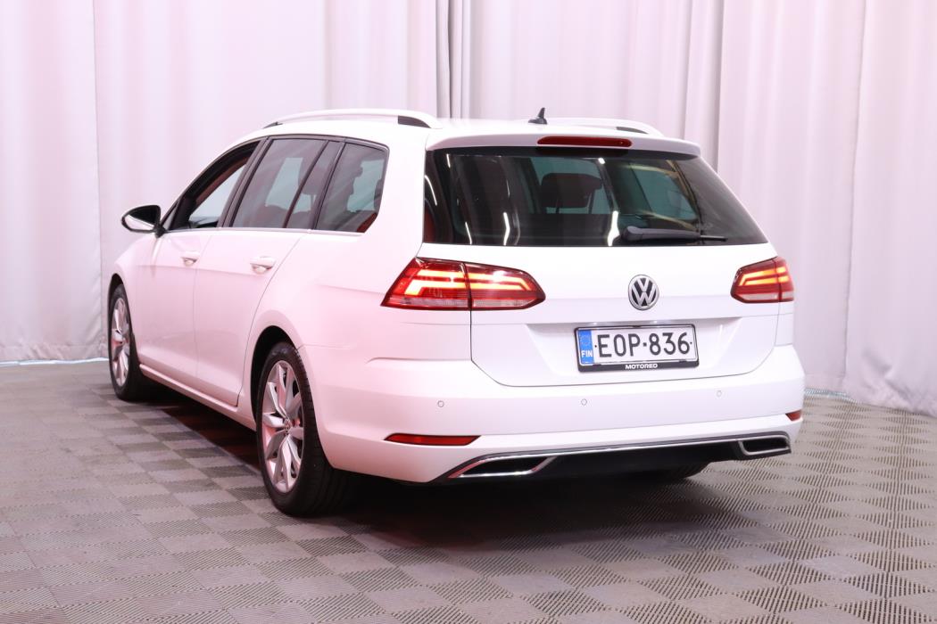 VOLKSWAGEN Golf 2017
