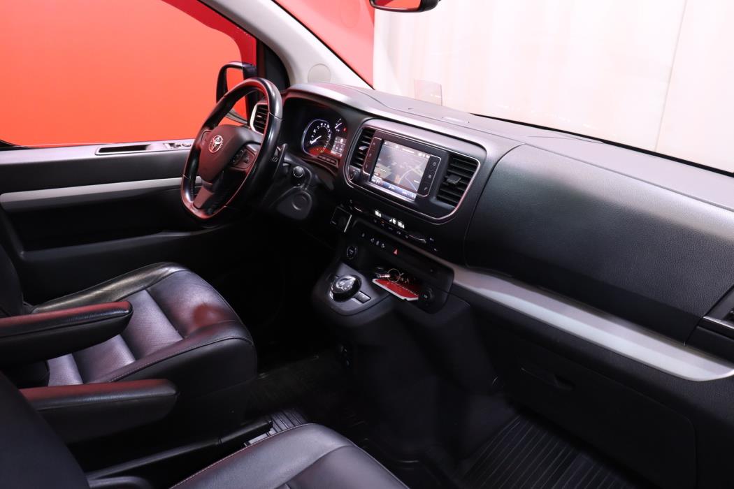 TOYOTA Proace Verso 2018
