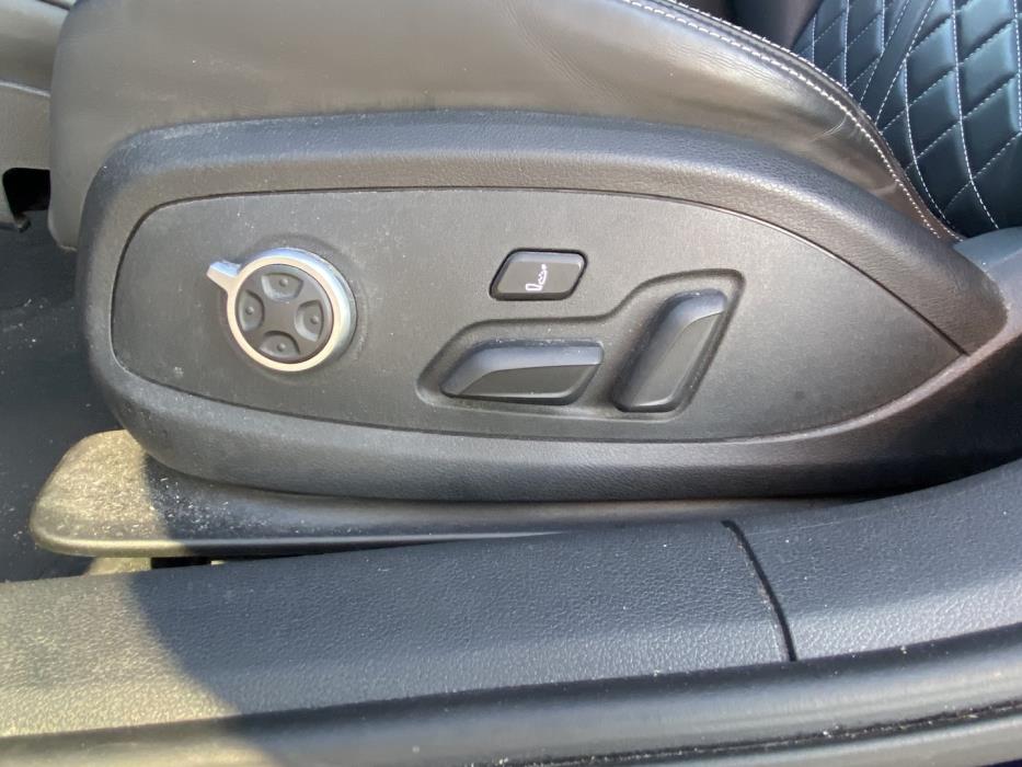 AUDI A4 2021