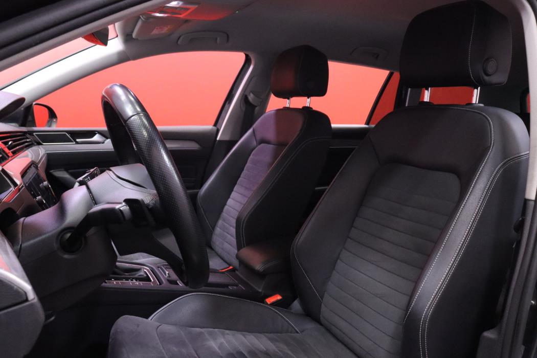 VOLKSWAGEN Passat 2021