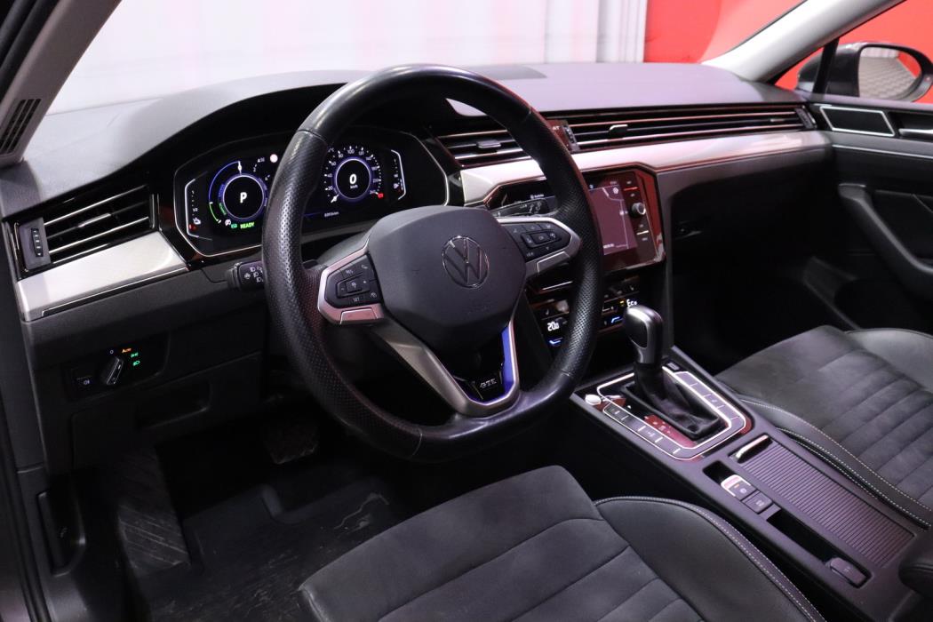 VOLKSWAGEN Passat 2021