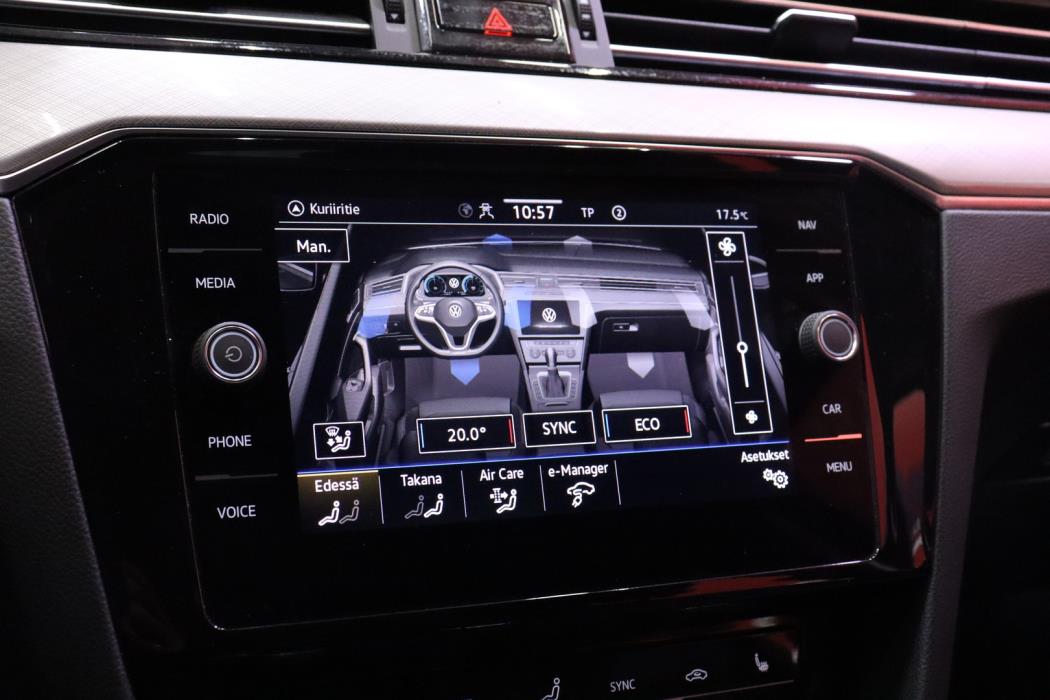 VOLKSWAGEN Passat 2021