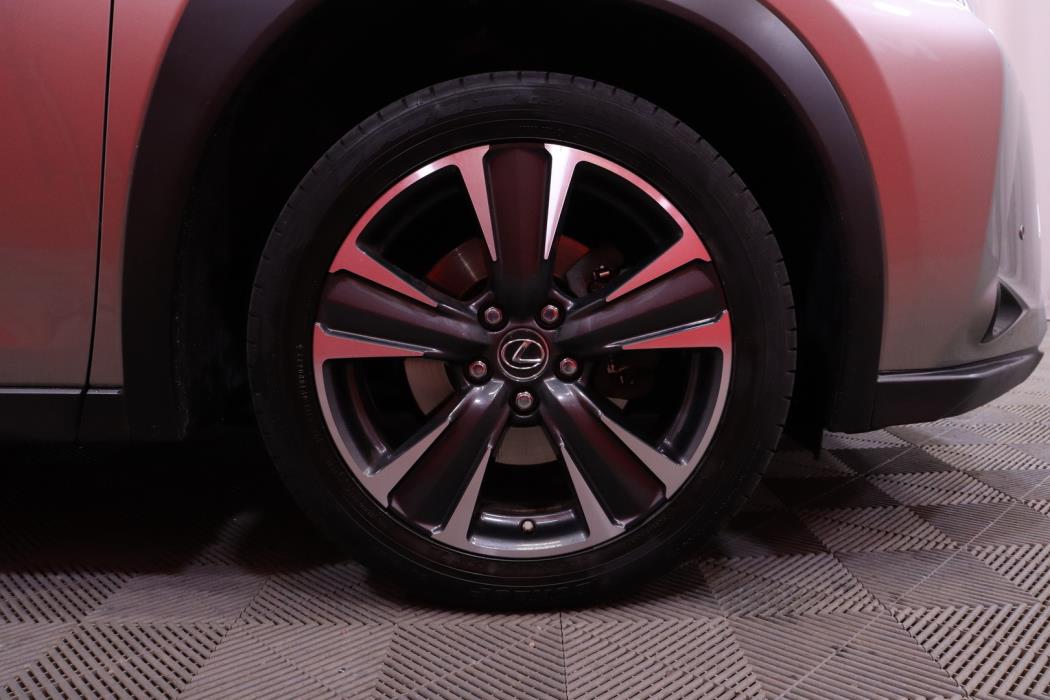 LEXUS UX 2022