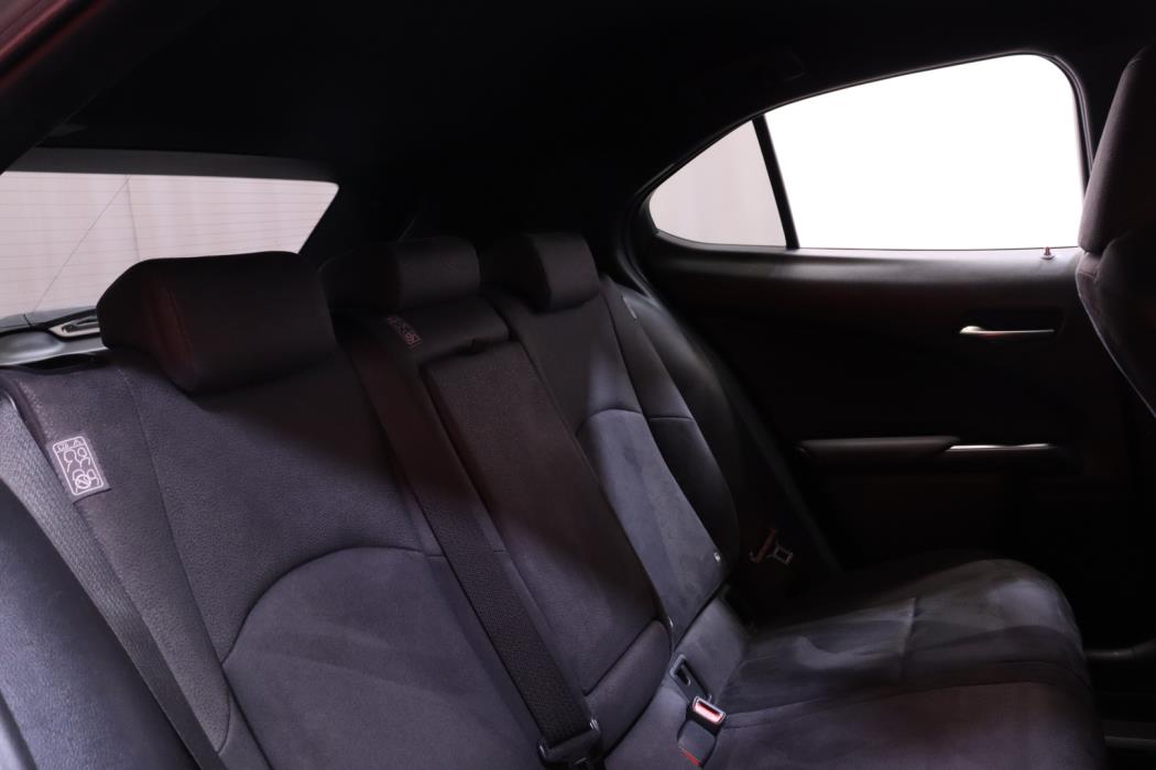 LEXUS UX 2022