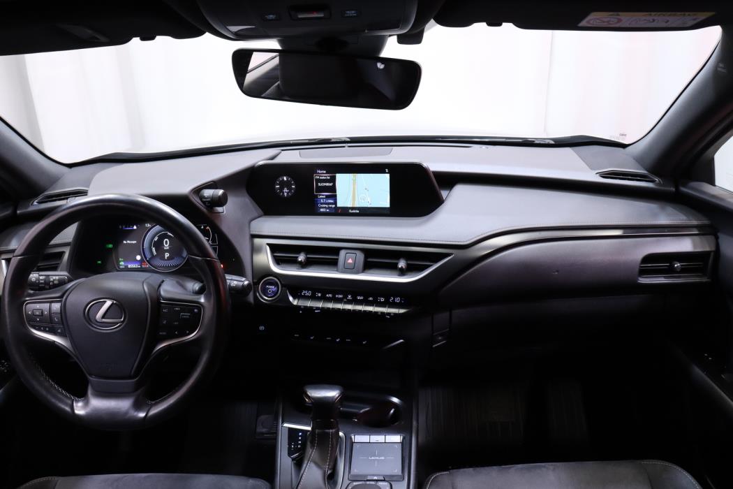 LEXUS UX 2022