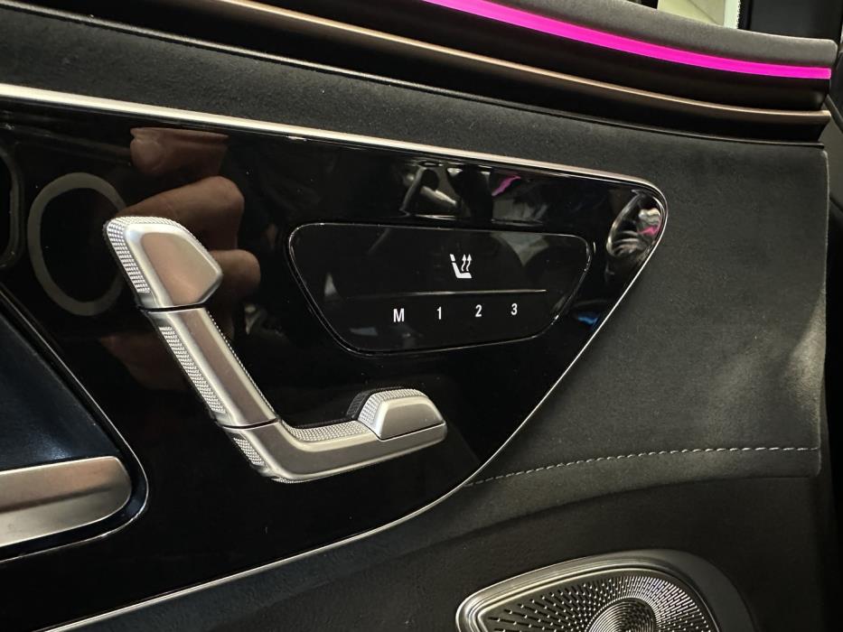 MERCEDES-BENZ EQE SUV 2023