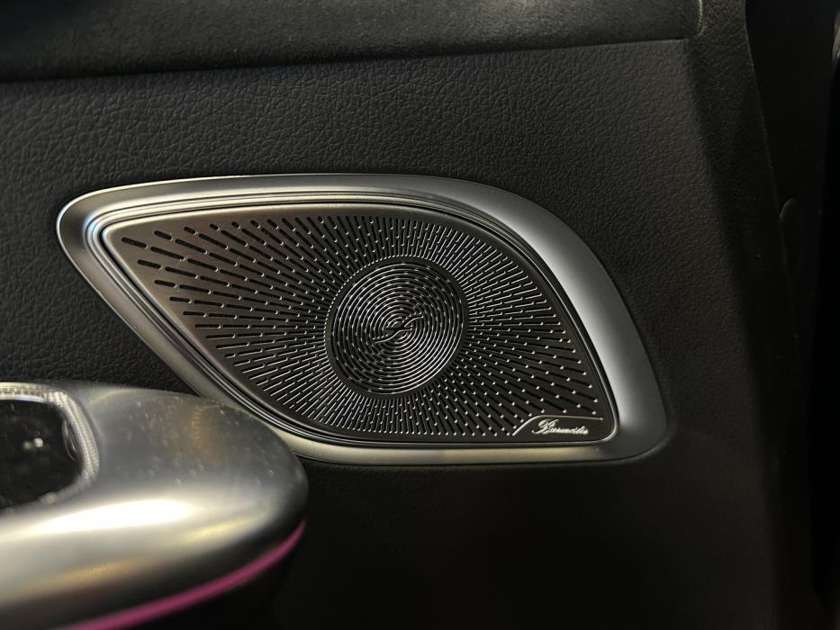 MERCEDES-BENZ EQE SUV 2023