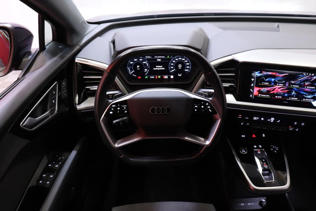 AUDI Q4 e-tron 2022