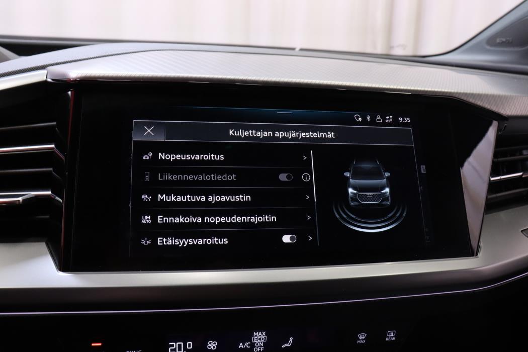 AUDI Q4 e-tron 2022