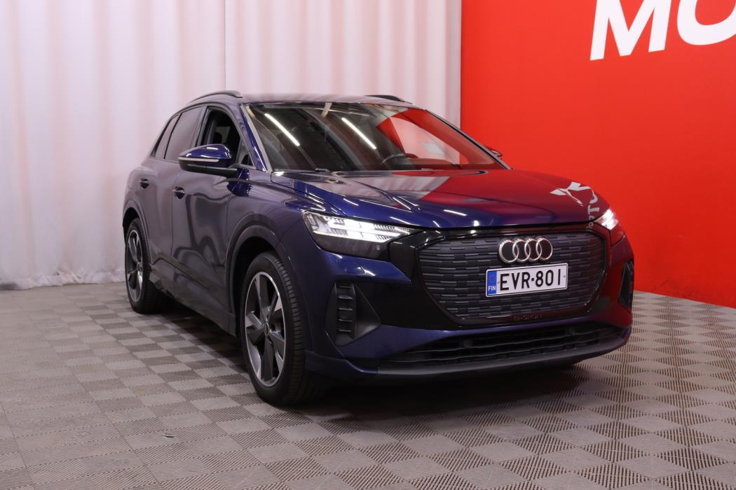 AUDI Q4 e-tron 2022