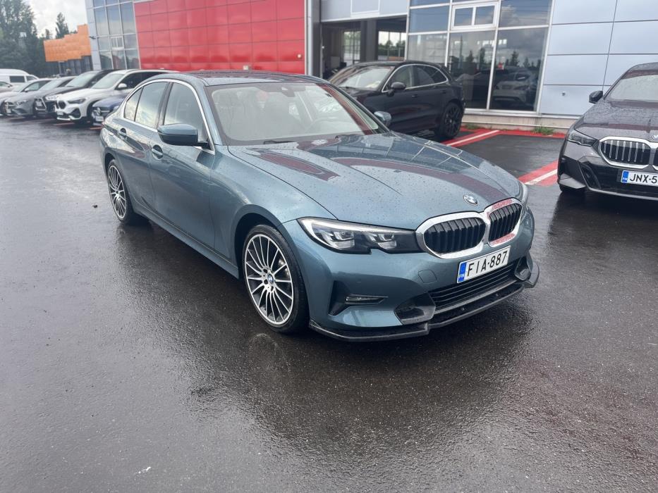 BMW 330 2020