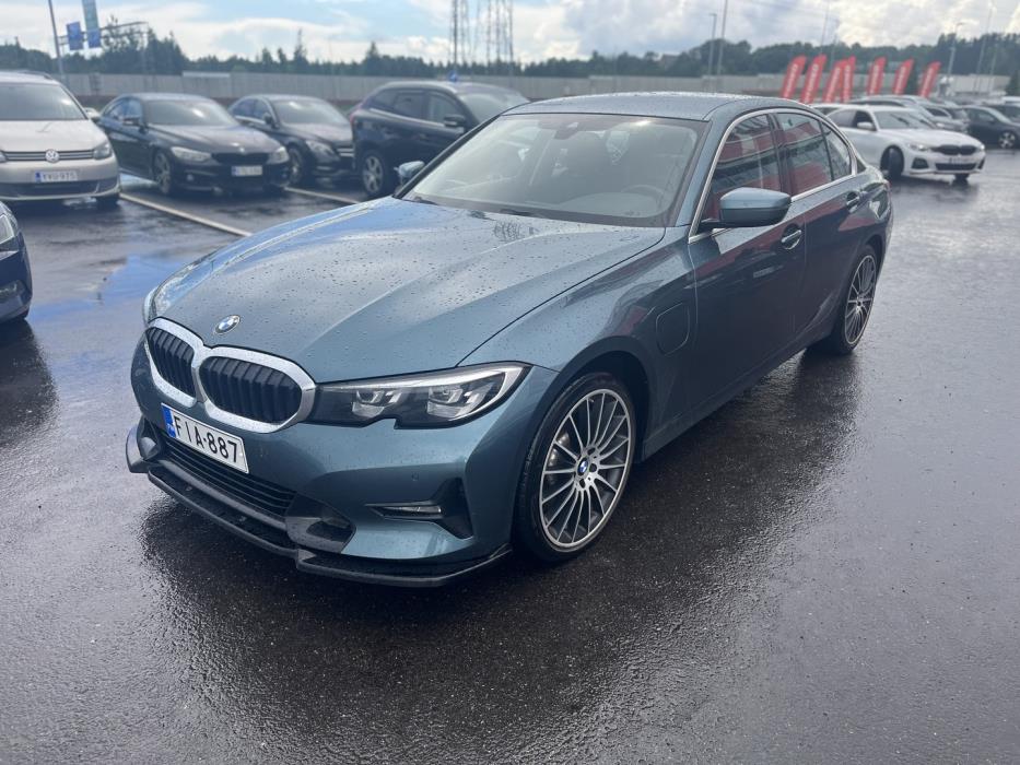 BMW 330 2020