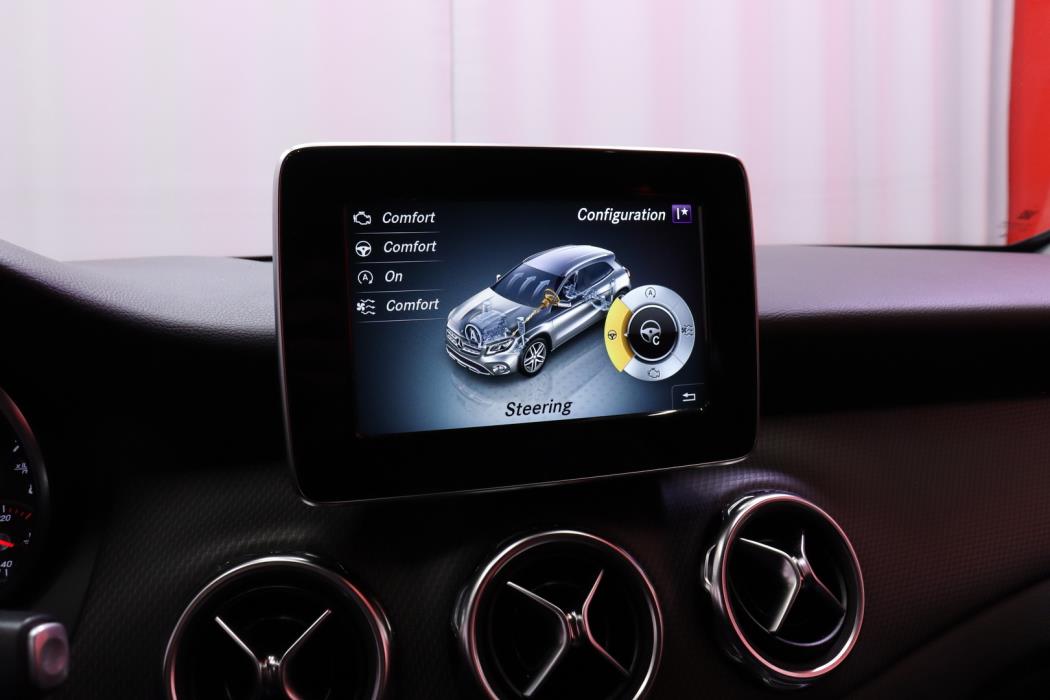 MERCEDES-BENZ GLA 2019