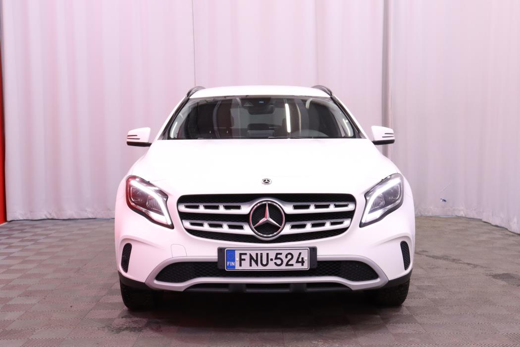 MERCEDES-BENZ GLA 2019