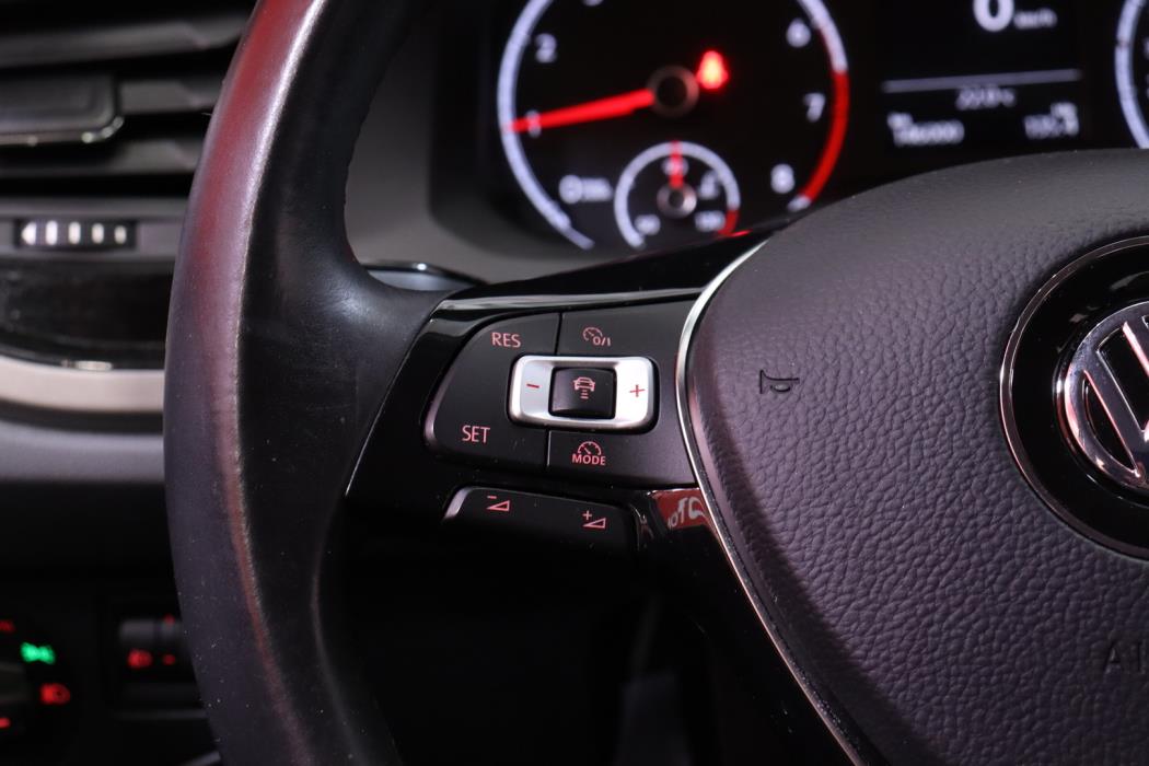 VOLKSWAGEN Polo 2019