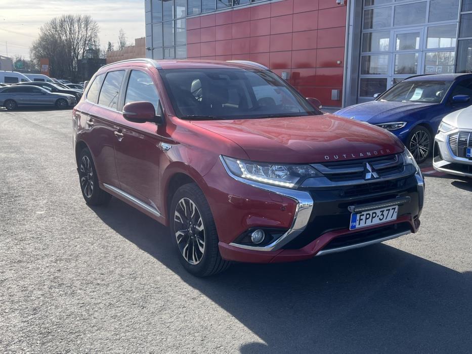 MITSUBISHI Outlander PHEV 2017