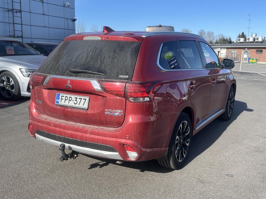 MITSUBISHI Outlander PHEV 2017