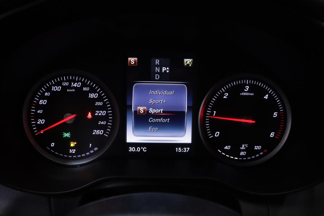 MERCEDES-BENZ C 2016