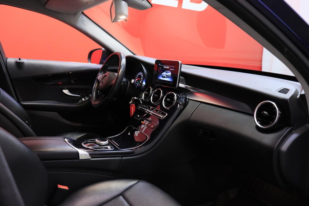 MERCEDES-BENZ C 2016