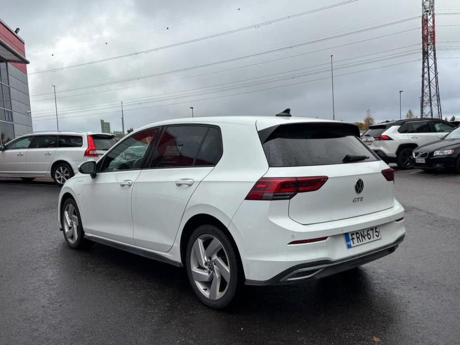 VOLKSWAGEN Golf 2021