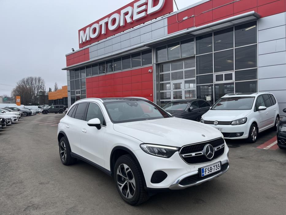 MERCEDES-BENZ GLC 2023