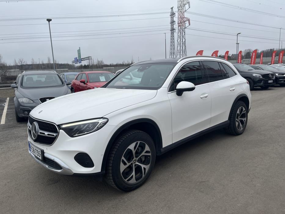 MERCEDES-BENZ GLC 2023