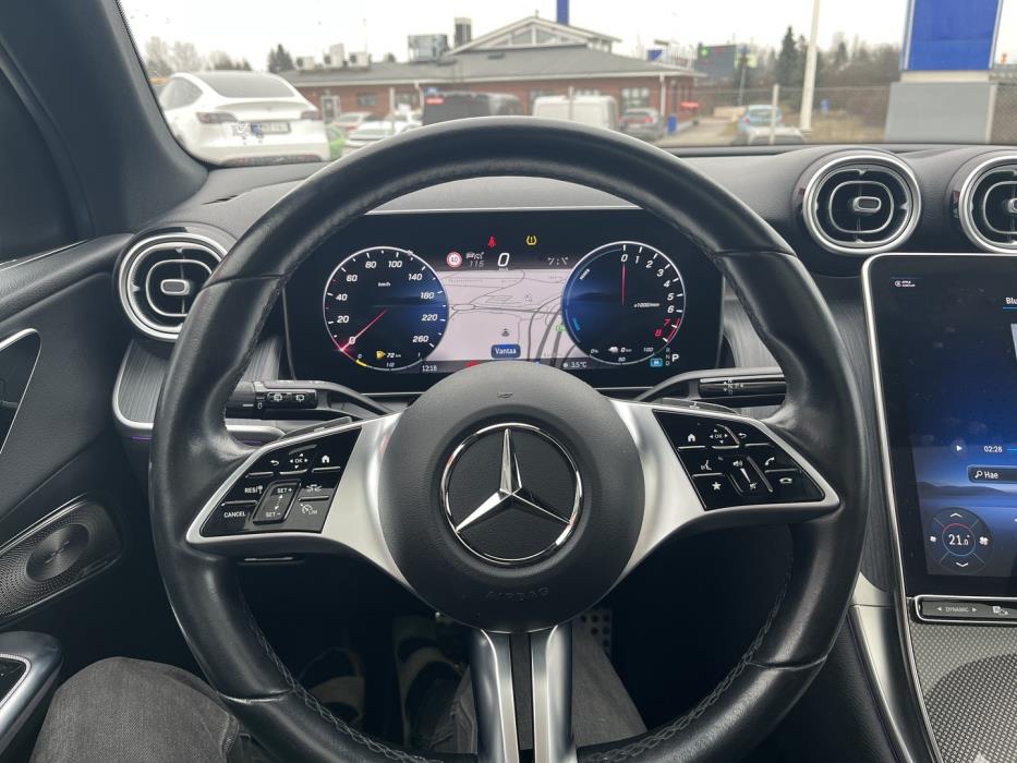 MERCEDES-BENZ GLC 2023