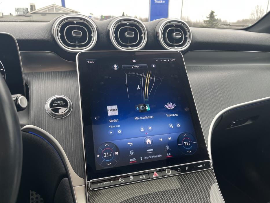 MERCEDES-BENZ GLC 2023