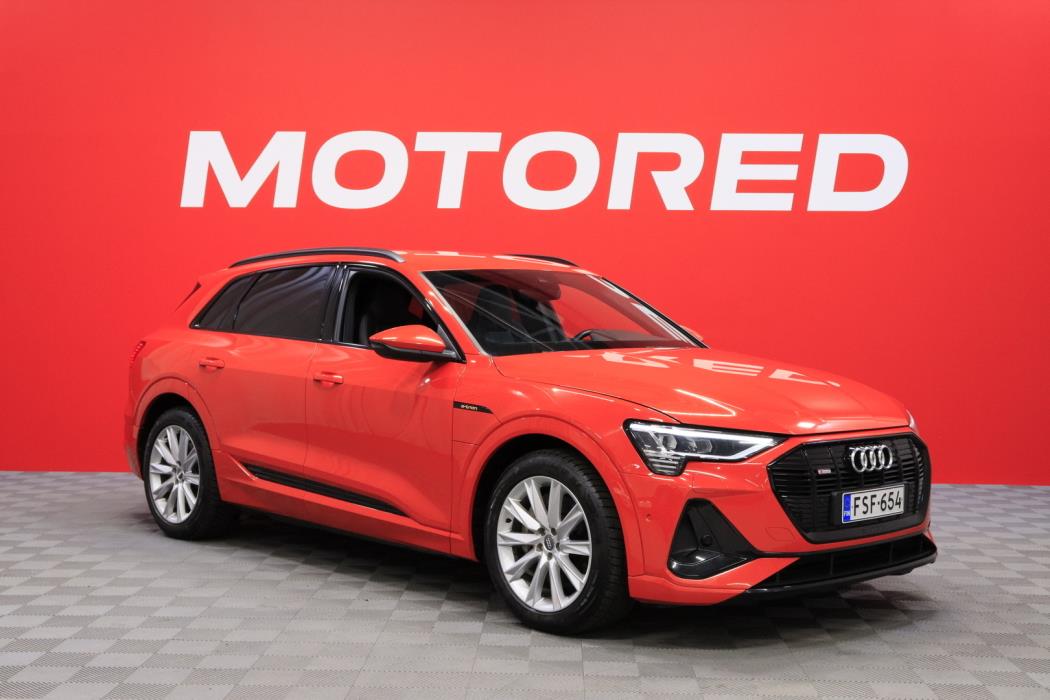 AUDI e-tron 2021